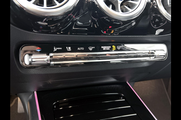 Mercedes-Benz EQA 250+ Business Solution 71 kWh | Parkeerpakket met achteruitrijcamera | Widescreen display | Zitcomfortpakket | Sfeerverlichting | EASY PACK achterklep | Stoelverwarming voor | Licht- en zicht pakket | Mercedes-Benz EQA 250+ Business Solution 71 kWh | Parkeerpakket met achteruitrijcamera | Widescreen display | Zitcomfortpakket | Sfeerverlichting | EASY PACK achterklep | Stoelverwarming voor | Licht- en zicht pakket |