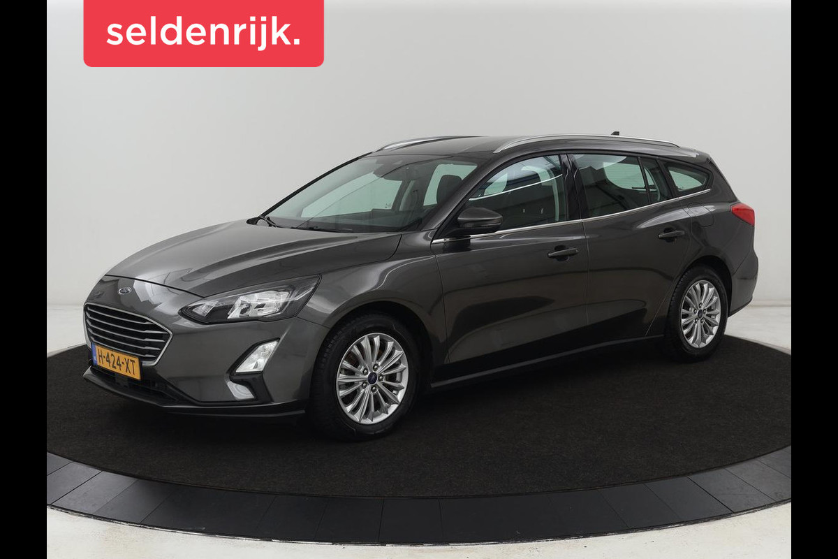 Ford Focus 1.0 EcoBoost Titanium | Trekhaak | Carplay | Navigatie | Keyless | Full LED | Parkeerhulp | Climate control | Cruise control