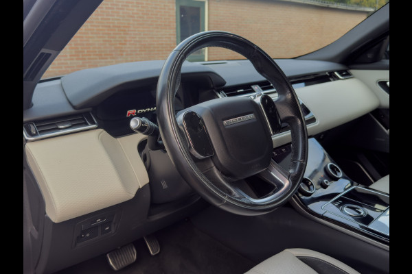 Land Rover Range Rover Velar 3.0 V6 AWD HSE R-dynamic - Airco, Elek. verst. stoelen, Stuur- stoelverwarming, Pano, Cruise! Land Rover Range Rover Velar 3.0 V6 AWD HSE R-dynamic - Airco, Elek. verst. stoelen, Stuur- stoelverwarming, Pano, Cruise!