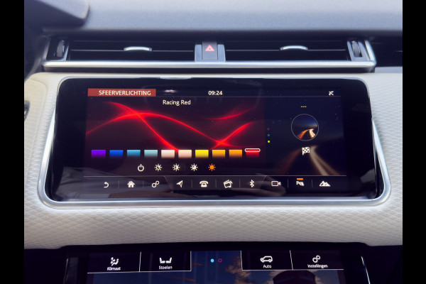 Land Rover Range Rover Velar 3.0 V6 AWD HSE R-dynamic - Airco, Elek. verst. stoelen, Stuur- stoelverwarming, Pano, Cruise! Land Rover Range Rover Velar 3.0 V6 AWD HSE R-dynamic - Airco, Elek. verst. stoelen, Stuur- stoelverwarming, Pano, Cruise!