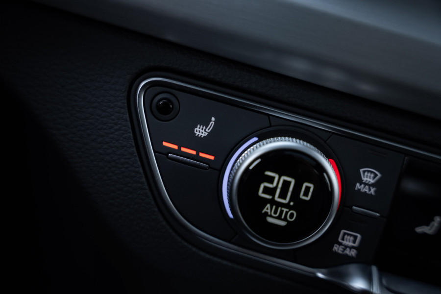 Audi Q5 50 TFSI e - S-Line | Panorama | Keyless | Dealer o.h.