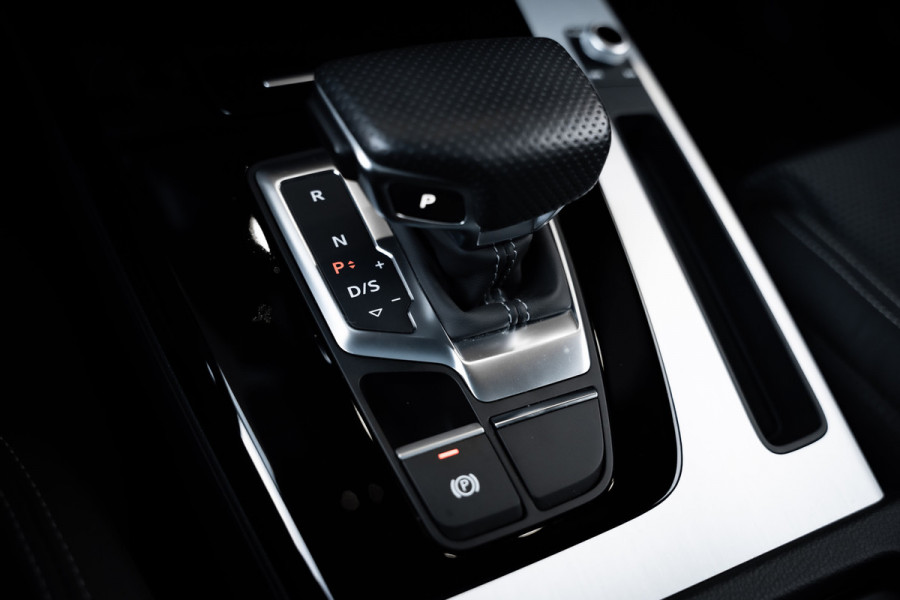 Audi Q5 50 TFSI e - S-Line | Panorama | Keyless | Dealer o.h.