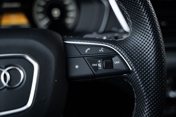 Audi Q5 50 TFSI e - S-Line | Panorama | Keyless | Dealer o.h.