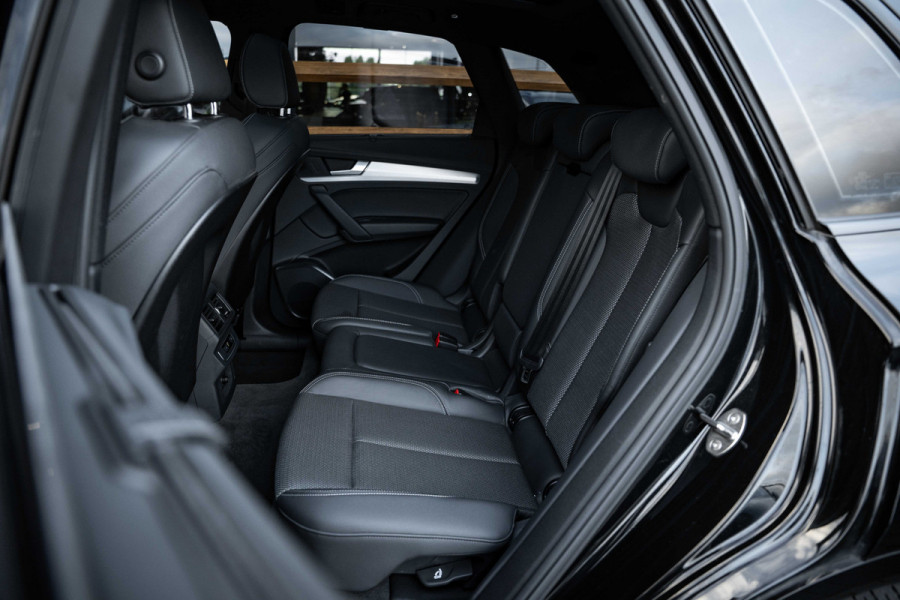 Audi Q5 50 TFSI e - S-Line | Panorama | Keyless | Dealer o.h.