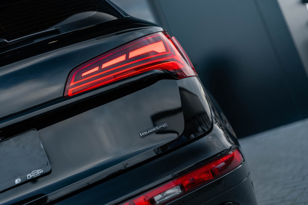 Audi Q5 50 TFSI e - S-Line | Panorama | Keyless | Dealer o.h.