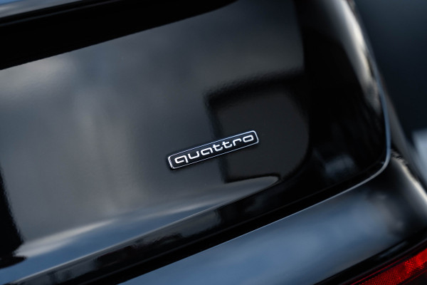 Audi Q5 50 TFSI e - S-Line | Panorama | Keyless | Dealer o.h.