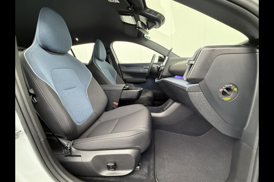 Volvo EX30 Twin Motor Performance Plus 69 kWh ELEKTRISCHE STOEL. | STOEL/ STUUR VERWARMING |VOLVO FABRIEKSGARANTIE| Volvo EX30 Twin Motor Performance Plus 69 kWh ELEKTRISCHE STOEL. | STOEL/ STUUR VERWARMING |VOLVO FABRIEKSGARANTIE|