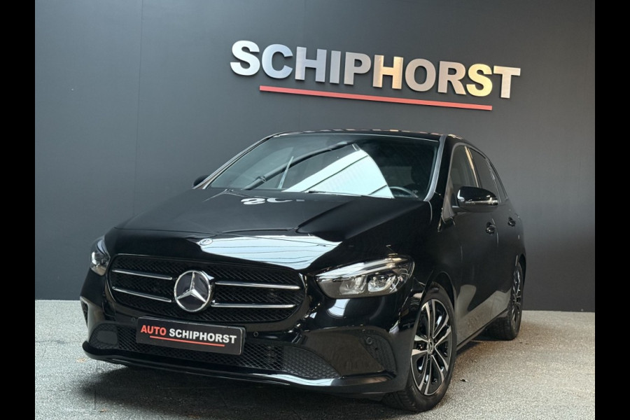 Mercedes-Benz B-Klasse 180 Star Edition Luxury Line 17 inch trekhaak camera Mercedes-Benz B-Klasse 180 Star Edition Luxury Line 17 inch trekhaak camera