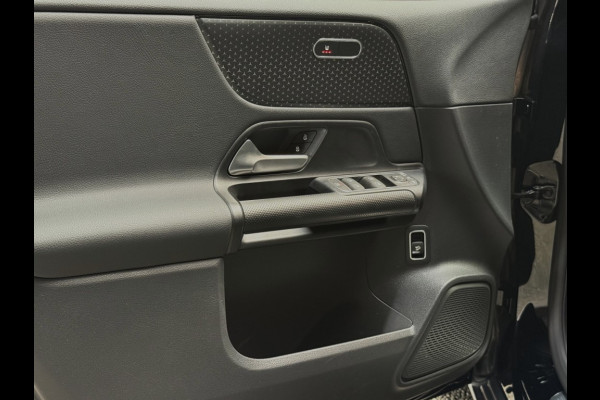 Mercedes-Benz B-Klasse 180 Star Edition Luxury Line 17 inch trekhaak camera Mercedes-Benz B-Klasse 180 Star Edition Luxury Line 17 inch trekhaak camera