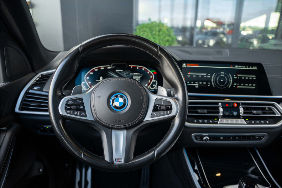 BMW X5 xDrive45e High Executive M-Sport l Laser l Luchtv. l Panorama l HUD l Stoelk. BMW X5 xDrive45e High Executive M-Sport l Laser l Luchtv. l Panorama l HUD l Stoelk.