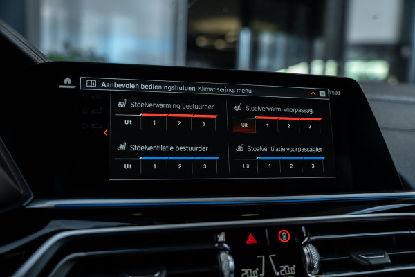 BMW X5 xDrive45e High Executive M-Sport l Laser l Luchtv. l Panorama l HUD l Stoelk. BMW X5 xDrive45e High Executive M-Sport l Laser l Luchtv. l Panorama l HUD l Stoelk.