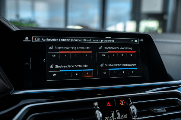 BMW X5 xDrive45e High Executive M-Sport l Laser l Luchtv. l Panorama l HUD l Stoelk. BMW X5 xDrive45e High Executive M-Sport l Laser l Luchtv. l Panorama l HUD l Stoelk.