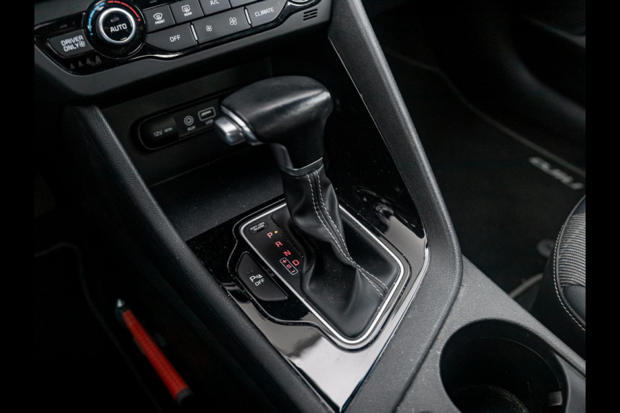 Kia Niro 1.6 GDi Hybrid DynamicLine | 100% onderhouden | Dashcam | Cruise | Climate | Trekhaak Kia Niro 1.6 GDi Hybrid DynamicLine | 100% onderhouden | Dashcam | Cruise | Climate | Trekhaak