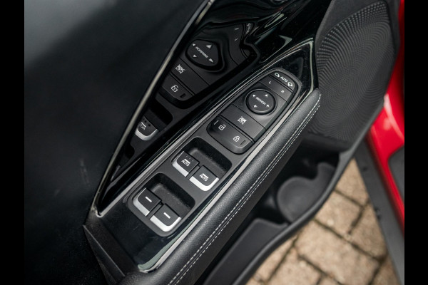 Kia Niro 1.6 GDi Hybrid DynamicLine | 100% onderhouden | Dashcam | Cruise | Climate | Trekhaak Kia Niro 1.6 GDi Hybrid DynamicLine | 100% onderhouden | Dashcam | Cruise | Climate | Trekhaak