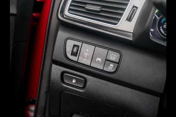 Kia Niro 1.6 GDi Hybrid DynamicLine | 100% onderhouden | Dashcam | Cruise | Climate | Trekhaak Kia Niro 1.6 GDi Hybrid DynamicLine | 100% onderhouden | Dashcam | Cruise | Climate | Trekhaak