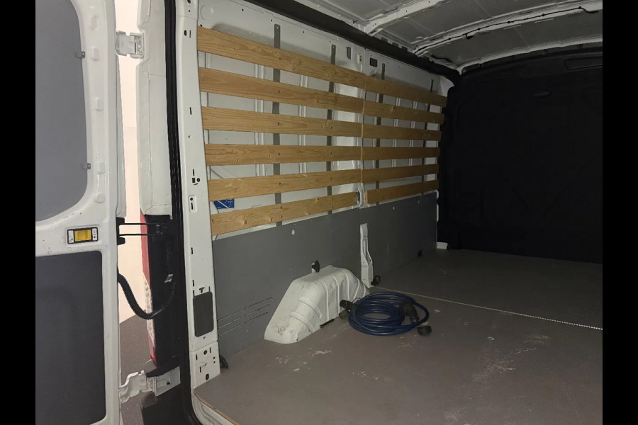 Ford E-Transit 350 68KWH L2H2 l 360 CAMERA l NAVI l CLIMATE CONTROL Ford E-Transit 350 68KWH L2H2 l 360 CAMERA l NAVI l CLIMATE CONTROL