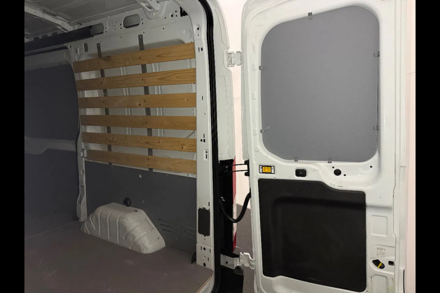Ford E-Transit 350 68KWH L2H2 l 360 CAMERA l NAVI l CLIMATE CONTROL Ford E-Transit 350 68KWH L2H2 l 360 CAMERA l NAVI l CLIMATE CONTROL