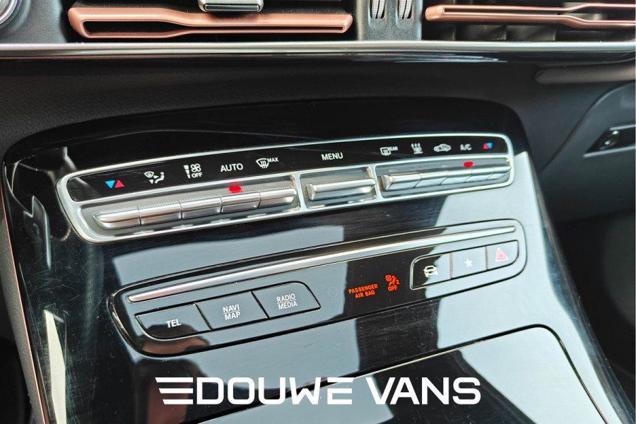 Mercedes-Benz EQC 400 4MATIC 360 Camera Burmester Trekhaak Panorama BTW auto Dealer onderhouden.