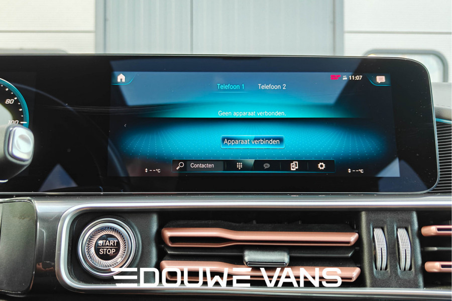 Mercedes-Benz EQC 400 4MATIC 360 Camera Burmester Trekhaak Panorama BTW auto Dealer onderhouden.