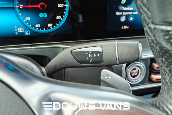 Mercedes-Benz EQC 400 4MATIC 360 Camera Burmester Trekhaak Panorama BTW auto Dealer onderhouden.
