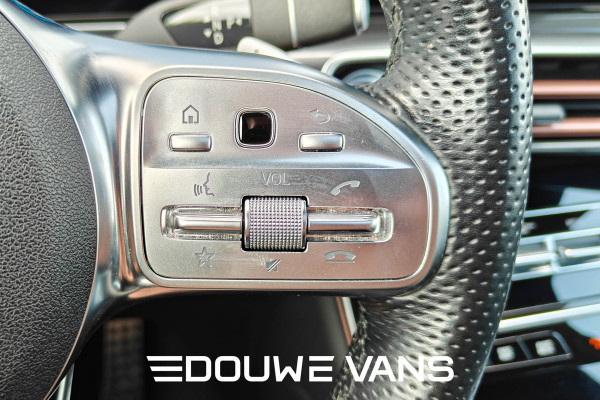 Mercedes-Benz EQC 400 4MATIC 360 Camera Burmester Trekhaak Panorama BTW auto Dealer onderhouden.