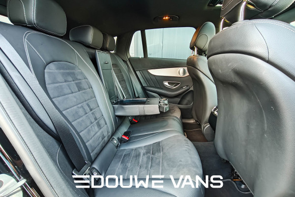 Mercedes-Benz EQC 400 4MATIC 360 Camera Burmester Trekhaak Panorama BTW auto Dealer onderhouden.