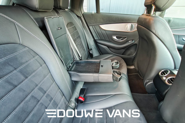 Mercedes-Benz EQC 400 4MATIC 360 Camera Burmester Trekhaak Panorama BTW auto Dealer onderhouden.