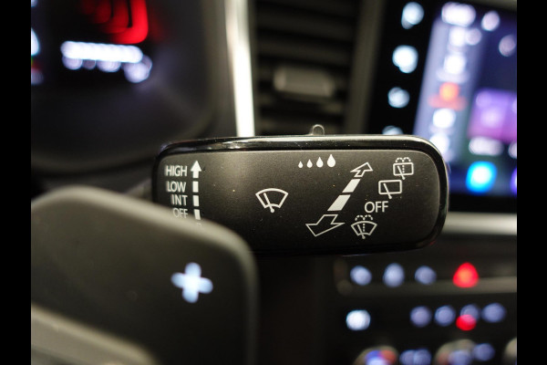 Seat Ateca 1.5 TSI Style Business Intense Airco Cruise Control Navi Virtual Cockpit Privacy Glass PDC VA Camera