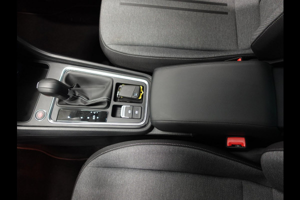 Seat Ateca 1.5 TSI Style Business Intense Airco Cruise Control Navi Virtual Cockpit Privacy Glass PDC VA Camera