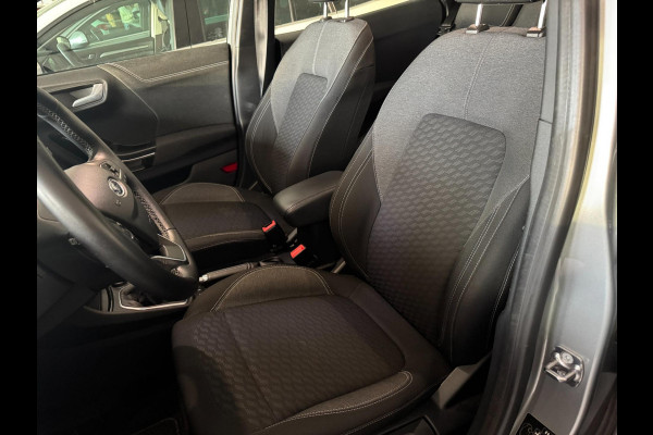 Ford Puma 1.0 EcoBoost Hybrid Titanium CARPLAY NL AUTO 70.000 KM !!! ZEER MOOI Ford Puma 1.0 EcoBoost Hybrid Titanium CARPLAY NL AUTO 70.000 KM !!! ZEER MOOI