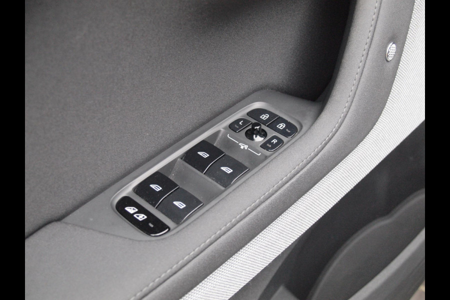 Polestar 2 Long Range Dual Motor Launch Edition 78kWh | Harman Kardon | Panoramadak | Camera | Cruise Control | Polestar 2 Long Range Dual Motor Launch Edition 78kWh | Harman Kardon | Panoramadak | Camera | Cruise Control |