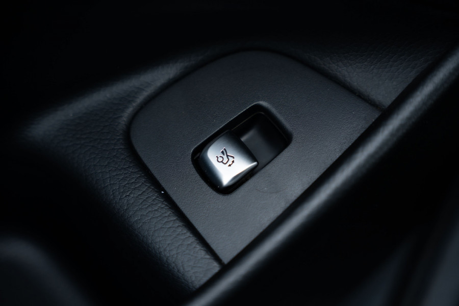 Mercedes-Benz E-Klasse AMG E63 S 4MATIC Premium Plus Edition 1 - Ceramic l Panorama l Luchtvering