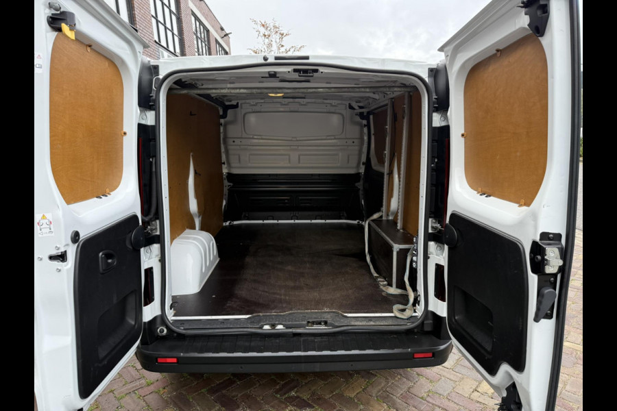 Fiat Talento 2.0 MultiJet L1H1 / NAVI + Camera / Cruise Control / PDC / 1e Eigenaar / NED-Talento Heel Netjes / Luxe Stoel met Arm