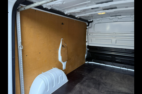 Fiat Talento 2.0 MultiJet L1H1 / NAVI + Camera / Cruise Control / PDC / 1e Eigenaar / NED-Talento Heel Netjes / Luxe Stoel met Arm