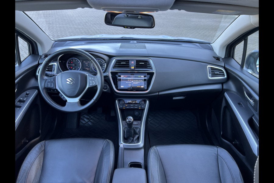 Suzuki S-Cross 1.0 B.jet High Executive TREKHAAK! LEDER! PANODAK! Suzuki S-Cross 1.0 B.jet High Executive TREKHAAK! LEDER! PANODAK!