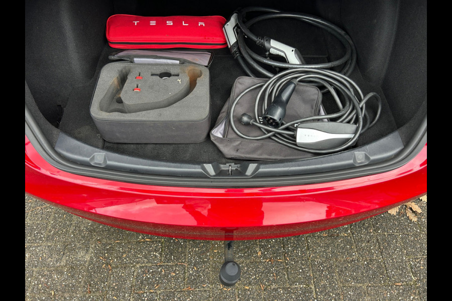Tesla Model 3 Long Range AWD 75 kWh 87% SOH Trekhaak (1.000kg) Rijklaarprijs!