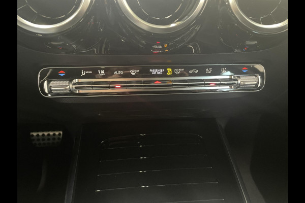Mercedes-Benz GLA 250 e AMG Line PHEV Aut PHEV Aut Pano dak 360 Camera Adaptieve Led Leder Interieur elektrische Achterklep Carplay navi