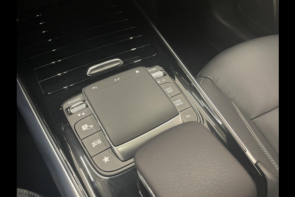 Mercedes-Benz GLA 250 e AMG Line PHEV Aut PHEV Aut Pano dak 360 Camera Adaptieve Led Leder Interieur elektrische Achterklep Carplay navi