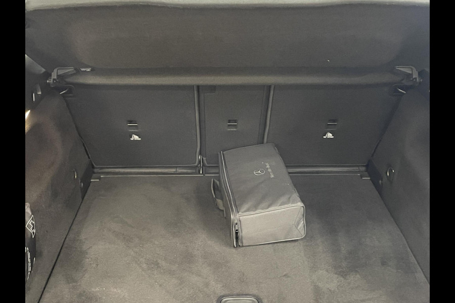 Mercedes-Benz GLA 250 e AMG Line PHEV Aut PHEV Aut Pano dak 360 Camera Adaptieve Led Leder Interieur elektrische Achterklep Carplay navi