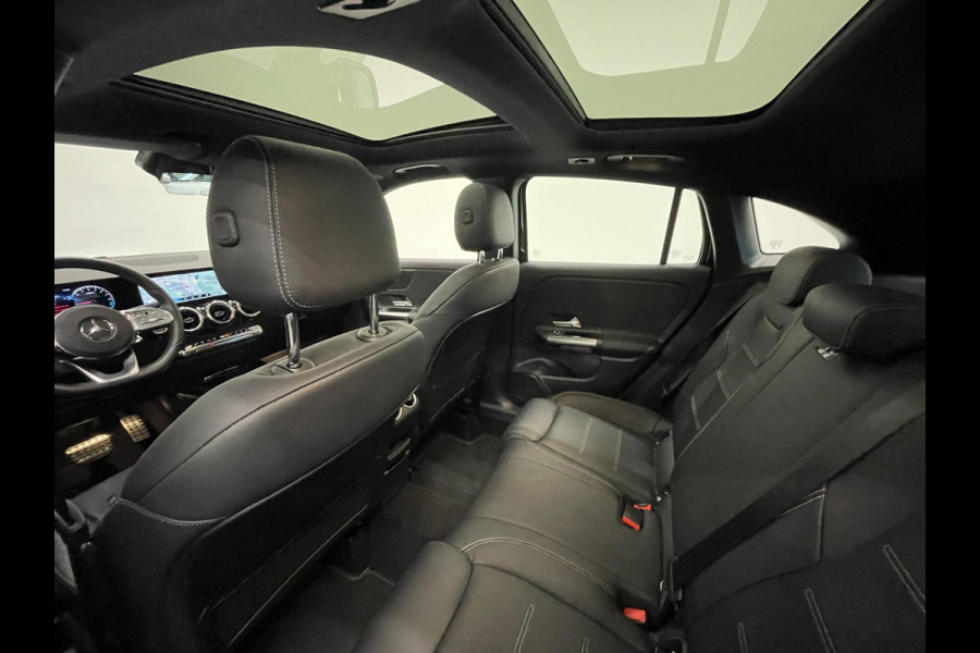 Mercedes-Benz GLA 250 e AMG Line PHEV Aut PHEV Aut Pano dak 360 Camera Adaptieve Led Leder Interieur elektrische Achterklep Carplay navi