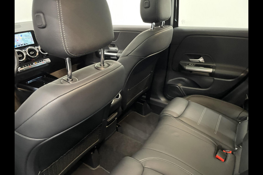 Mercedes-Benz GLA 250 e AMG Line PHEV Aut PHEV Aut Pano dak 360 Camera Adaptieve Led Leder Interieur elektrische Achterklep Carplay navi