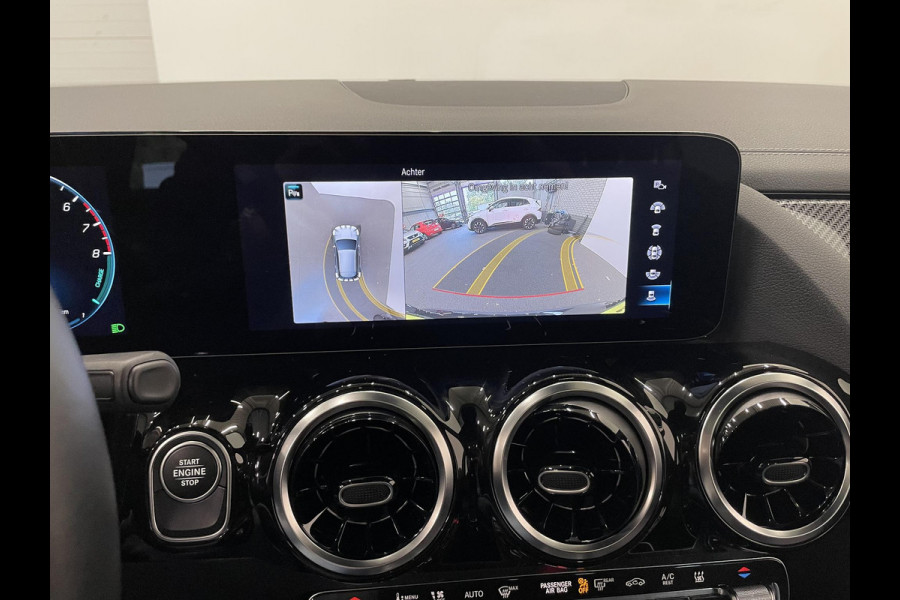 Mercedes-Benz GLA 250 e AMG Line PHEV Aut PHEV Aut Pano dak 360 Camera Adaptieve Led Leder Interieur elektrische Achterklep Carplay navi