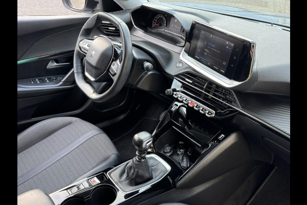 Peugeot 2008 1.2 PureTech Allure 131PK - Navigatie I LED/PDC I Achteruitrij camera I Airco I Sport velgen I Dealer onderhouden