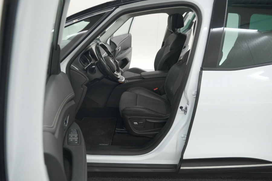 Renault Grand Scénic TCe 140 EDC Intens | 7 Zitplaatsen | Trekhaak | Camera | Dodehoekdetectie