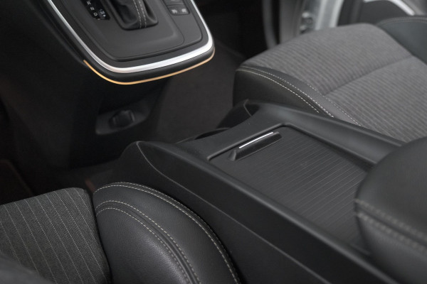 Renault Grand Scénic TCe 140 EDC Intens | 7 Zitplaatsen | Trekhaak | Camera | Dodehoekdetectie