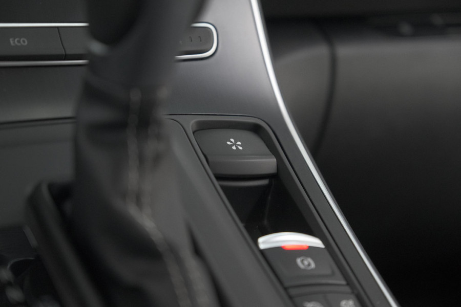 Renault Grand Scénic TCe 140 EDC Intens | 7 Zitplaatsen | Trekhaak | Camera | Dodehoekdetectie