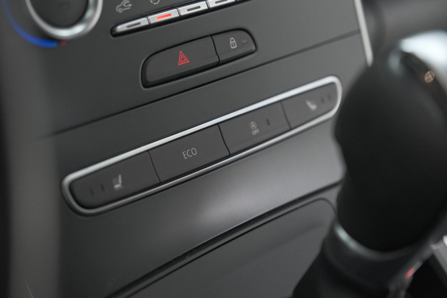 Renault Grand Scénic TCe 140 EDC Intens | 7 Zitplaatsen | Trekhaak | Camera | Dodehoekdetectie