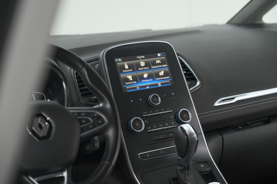 Renault Grand Scénic TCe 140 EDC Intens | 7 Zitplaatsen | Trekhaak | Camera | Dodehoekdetectie