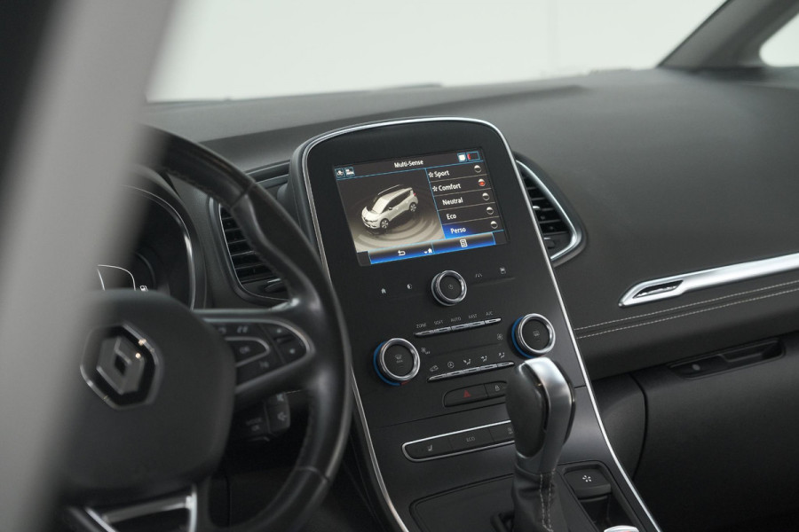 Renault Grand Scénic TCe 140 EDC Intens | 7 Zitplaatsen | Trekhaak | Camera | Dodehoekdetectie