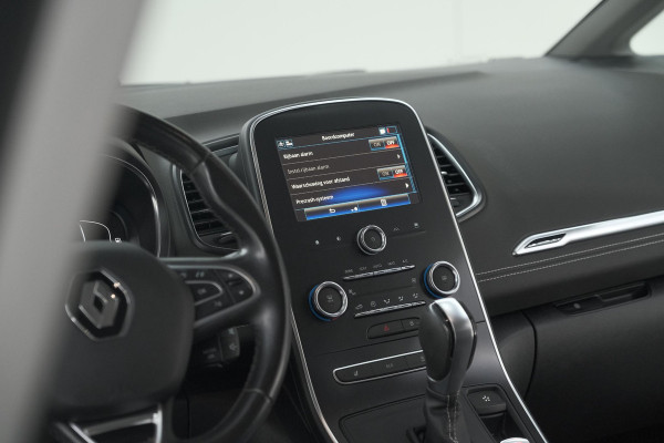 Renault Grand Scénic TCe 140 EDC Intens | 7 Zitplaatsen | Trekhaak | Camera | Dodehoekdetectie